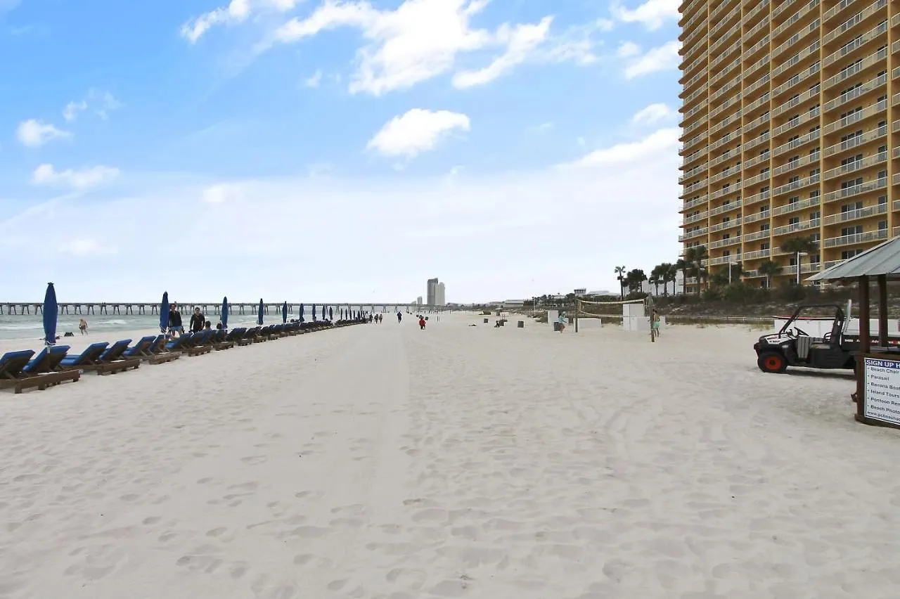 Calypso 1205 - Amazing Condo! Free Fun! Sleeps 4, Free Beach Chairs Condo Panama City Beach United States