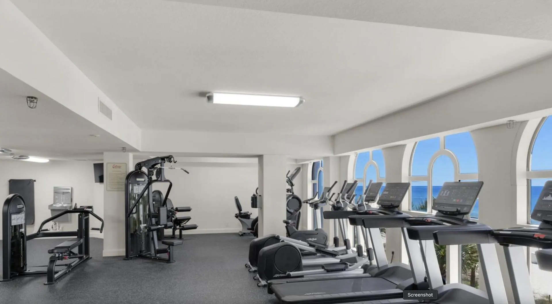 Calypso 1205 - Amazing Condo! Free Fun! Sleeps 4, Free Beach Chairs Condo Panama City Beach