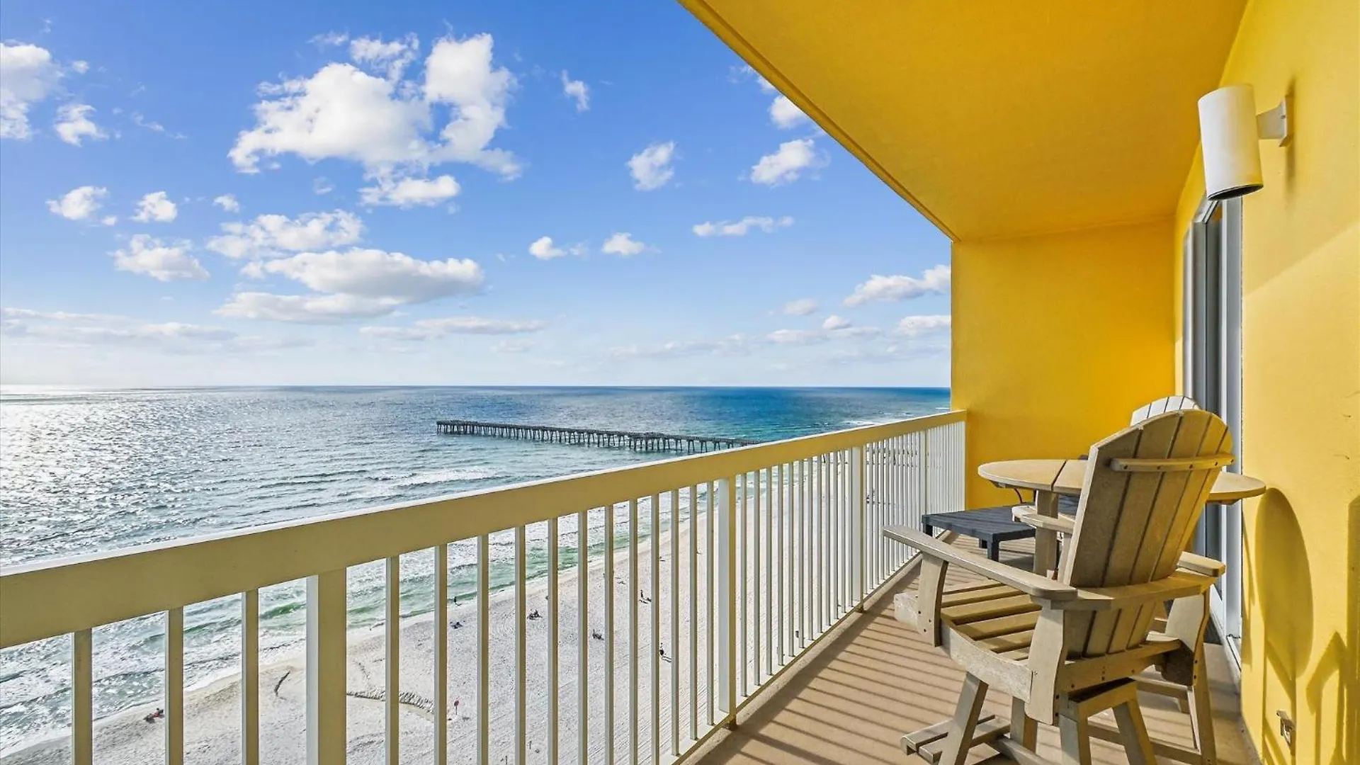 Apartment Calypso 1205 - Amazing Condo! Free Fun! Sleeps 4, Free Beach Chairs Condo Panama City Beach